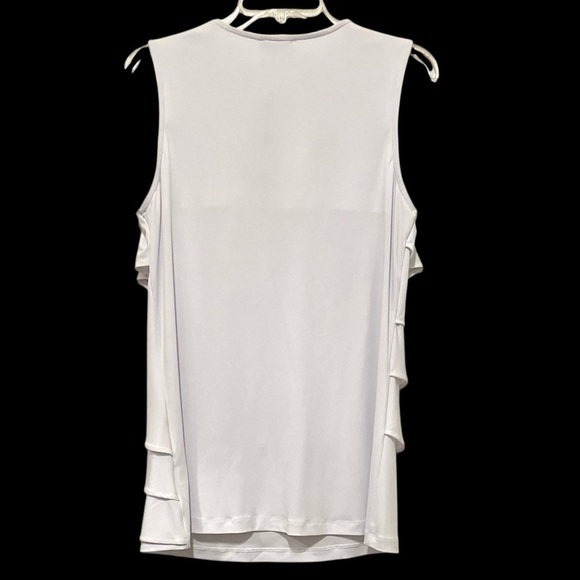 KLAVELI Sleeveless White Ruffled Tiered Blouse. NWT. Size Medium - Picture 2 of 6